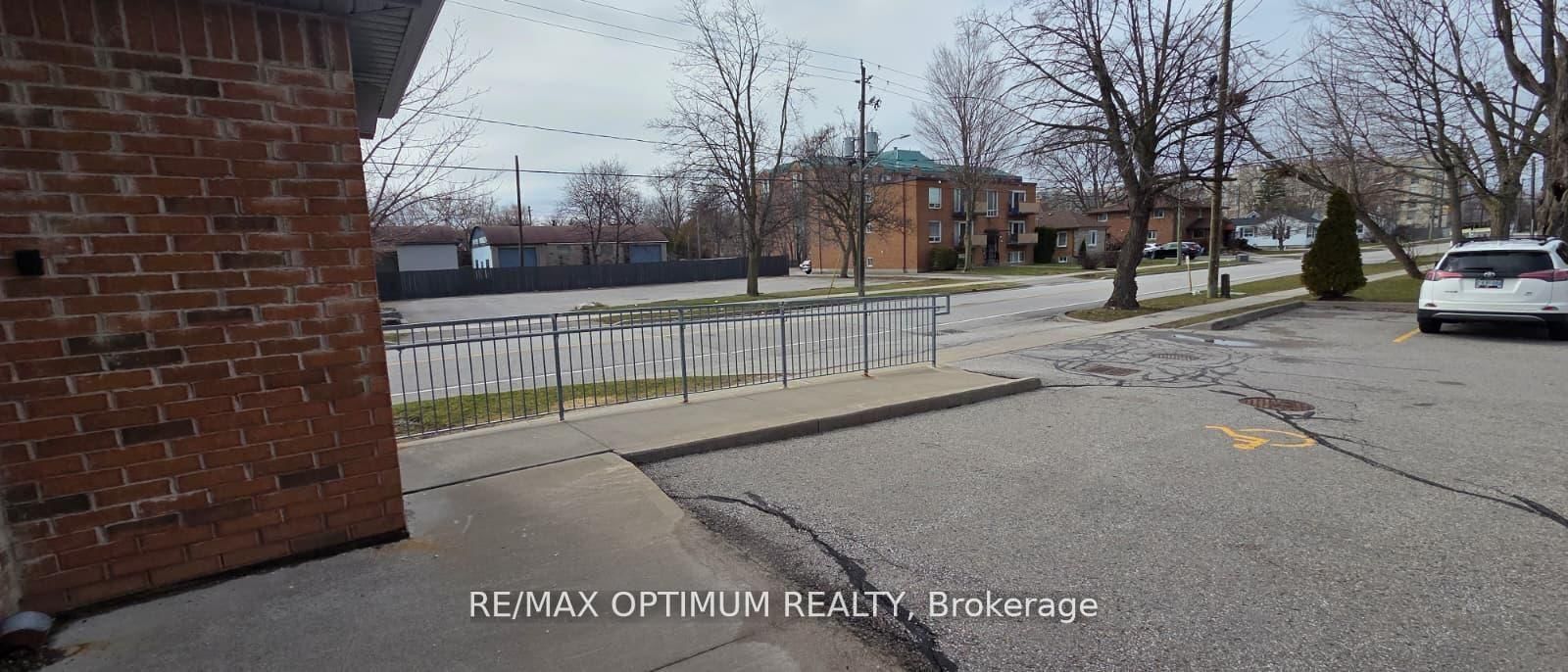 400 Dundas Street, Unit G - T4 Room 1 - Photo 18