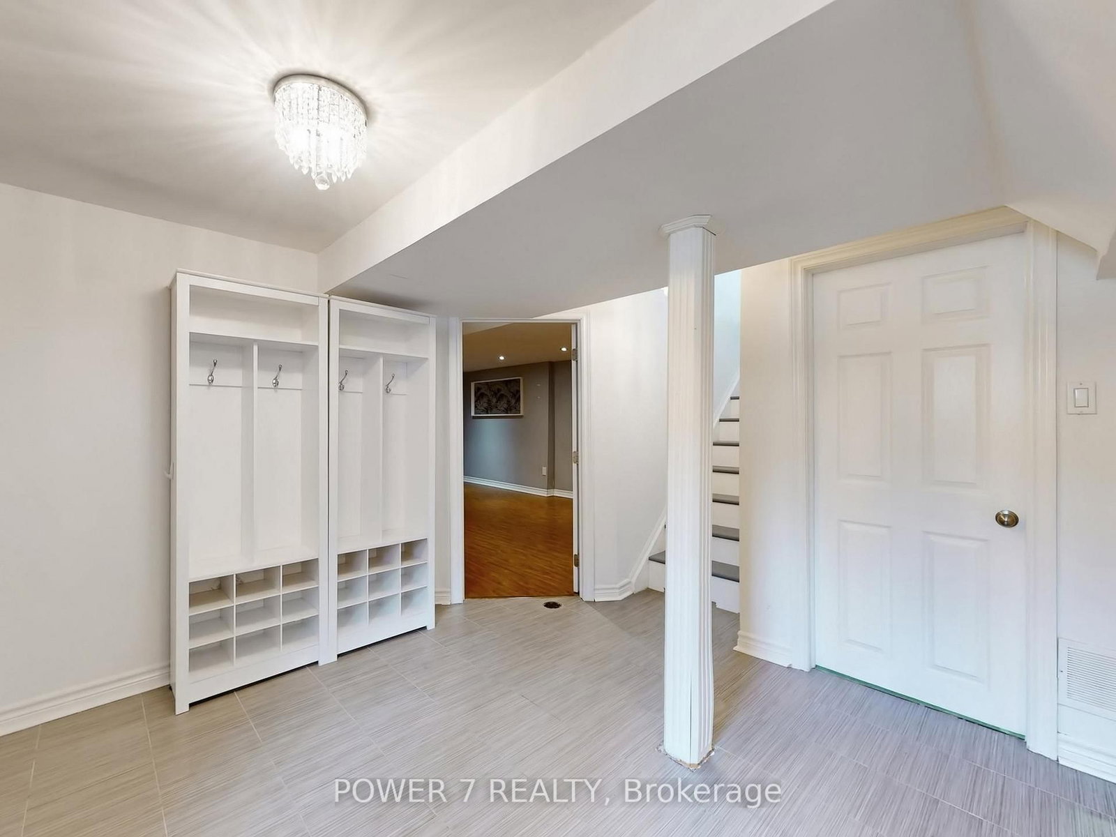 Detached House for sale at 118 Kirker Avenue, Toronto, Ontario, M1G 1N1 - Woburn - MLS: E12991122