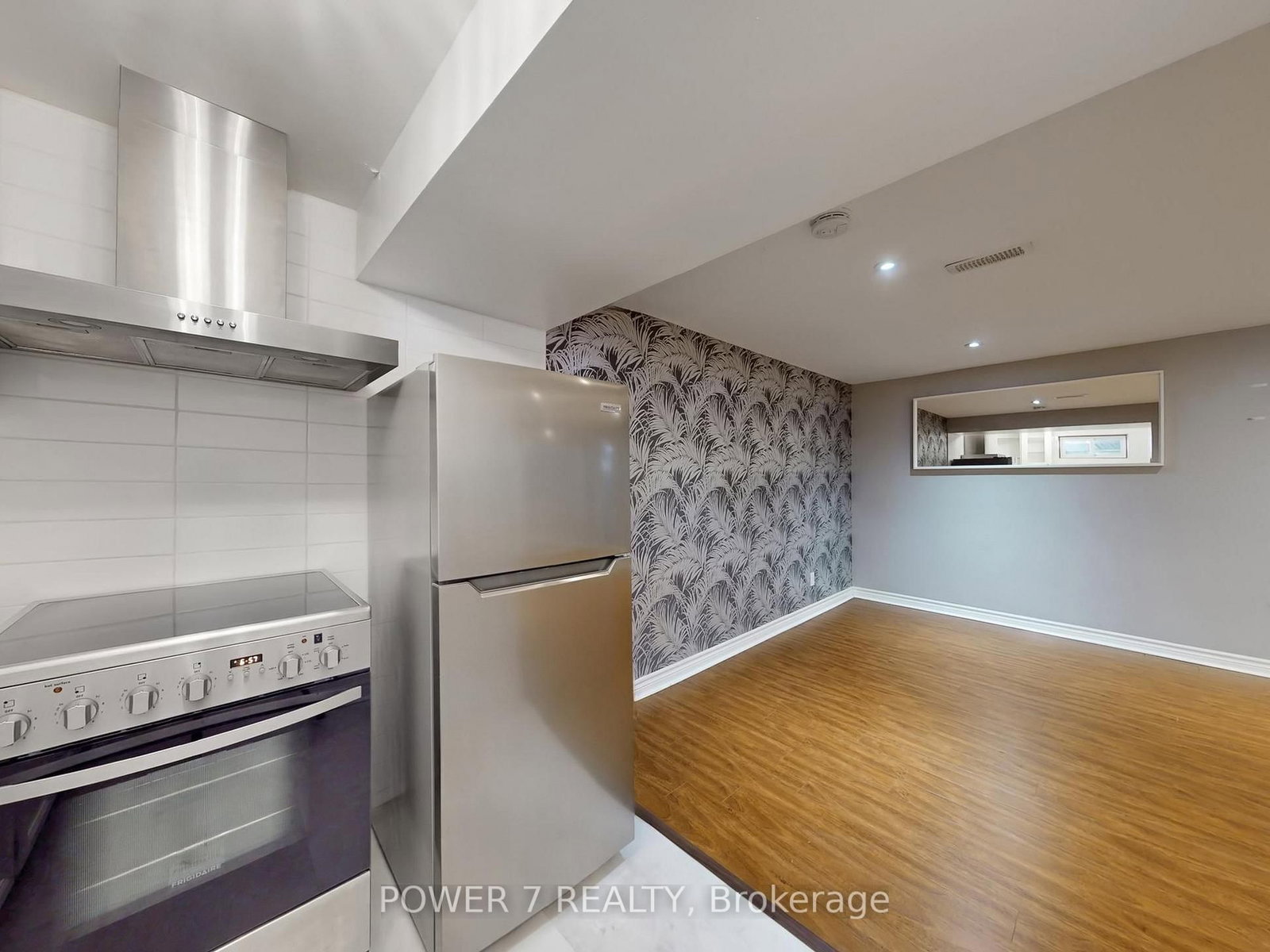 Detached House for sale at 118 Kirker Avenue, Toronto, Ontario, M1G 1N1 - Woburn - MLS: E12991122