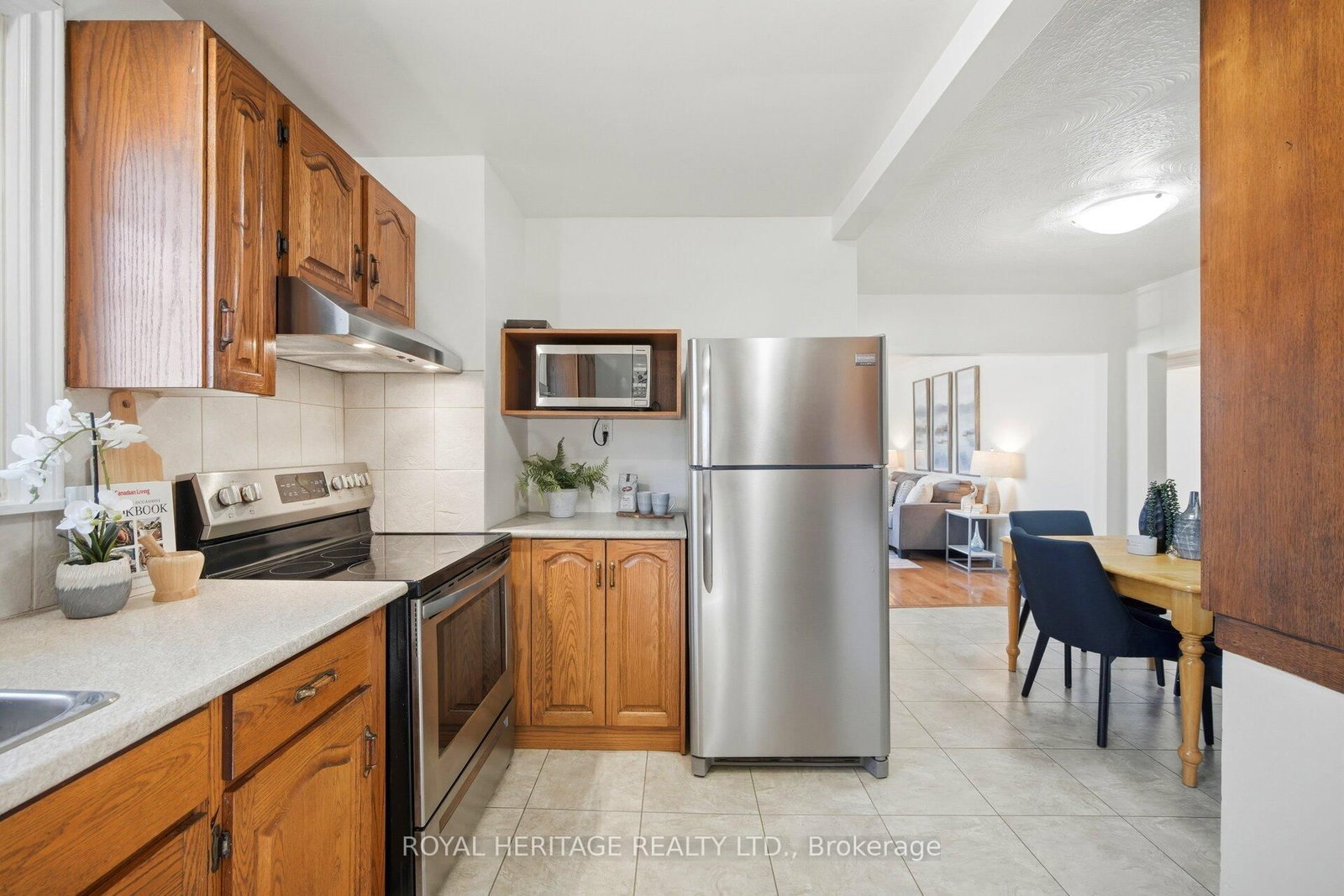 Detached House for sale at 45 Andrew Avenue, Toronto, Ontario, M1M 3H1 - Cliffcrest - MLS: E12991126