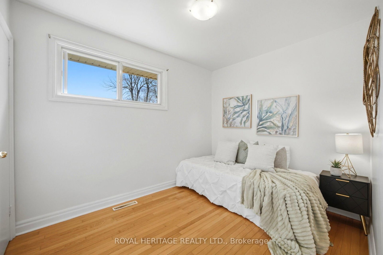 Detached House for sale at 45 Andrew Avenue, Toronto, Ontario, M1M 3H1 - Cliffcrest - MLS: E12991126