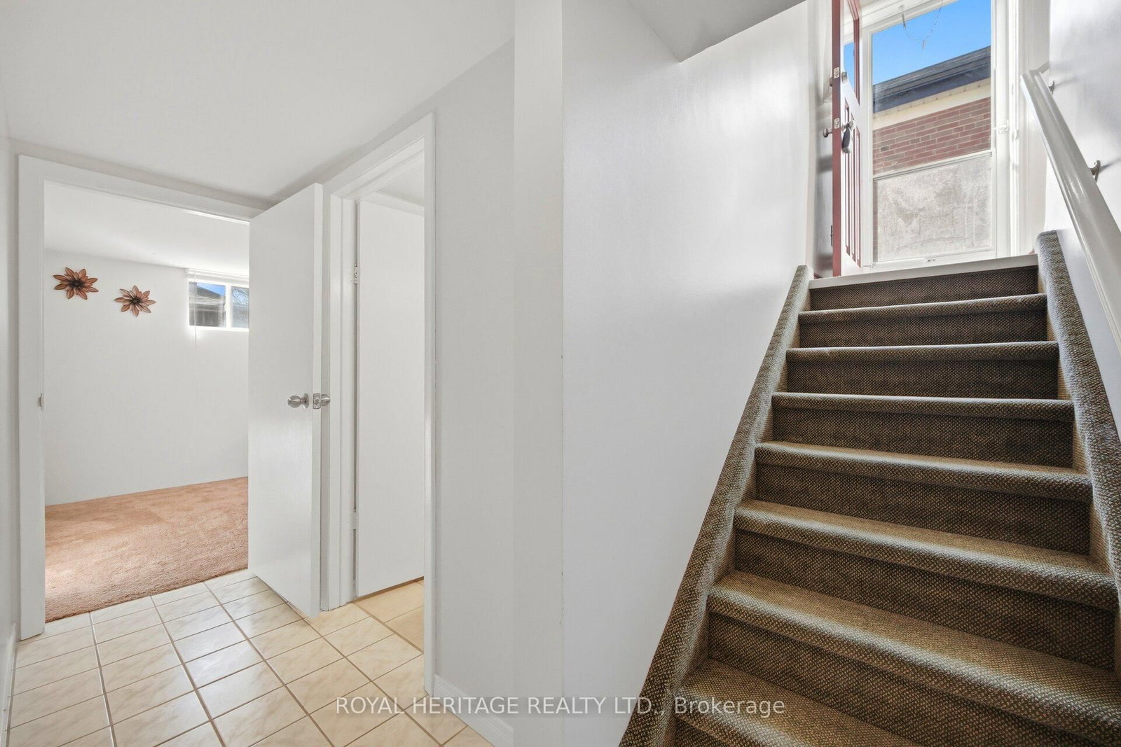 Detached House for sale at 45 Andrew Avenue, Toronto, Ontario, M1M 3H1 - Cliffcrest - MLS: E12991126