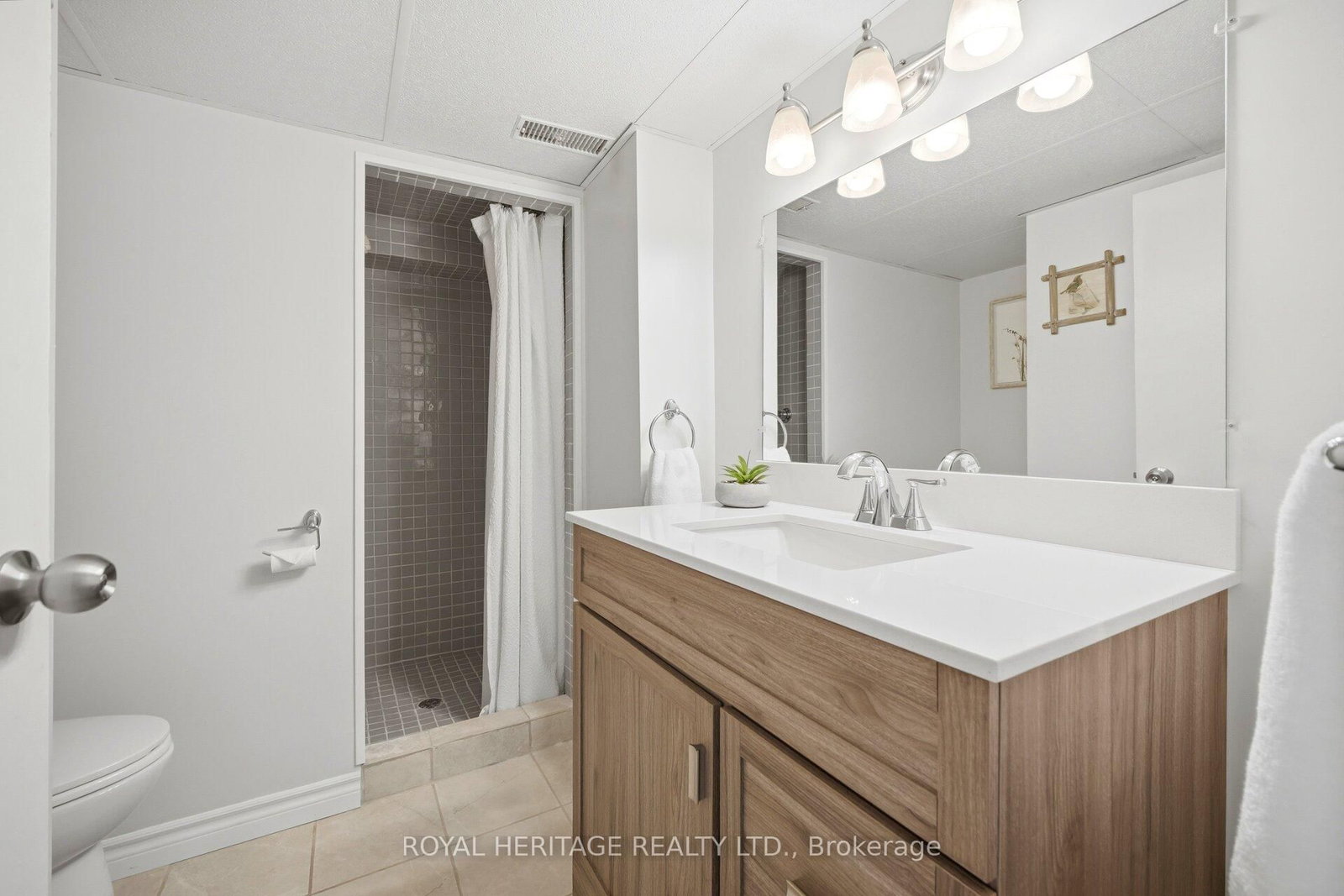 Detached House for sale at 45 Andrew Avenue, Toronto, Ontario, M1M 3H1 - Cliffcrest - MLS: E12991126