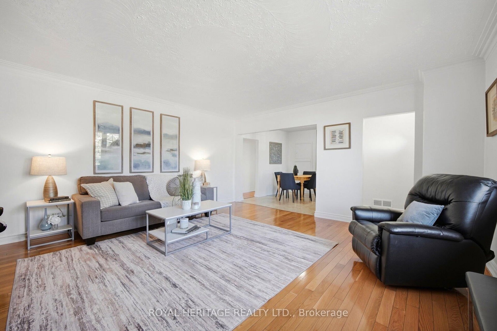 Detached House for sale at 45 Andrew Avenue, Toronto, Ontario, M1M 3H1 - Cliffcrest - MLS: E12991126