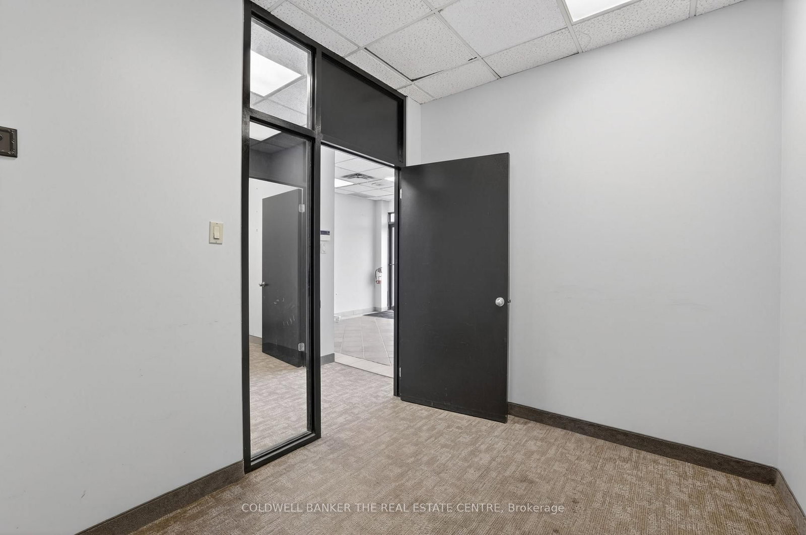 15 Harwood Avenue S - Photo 8