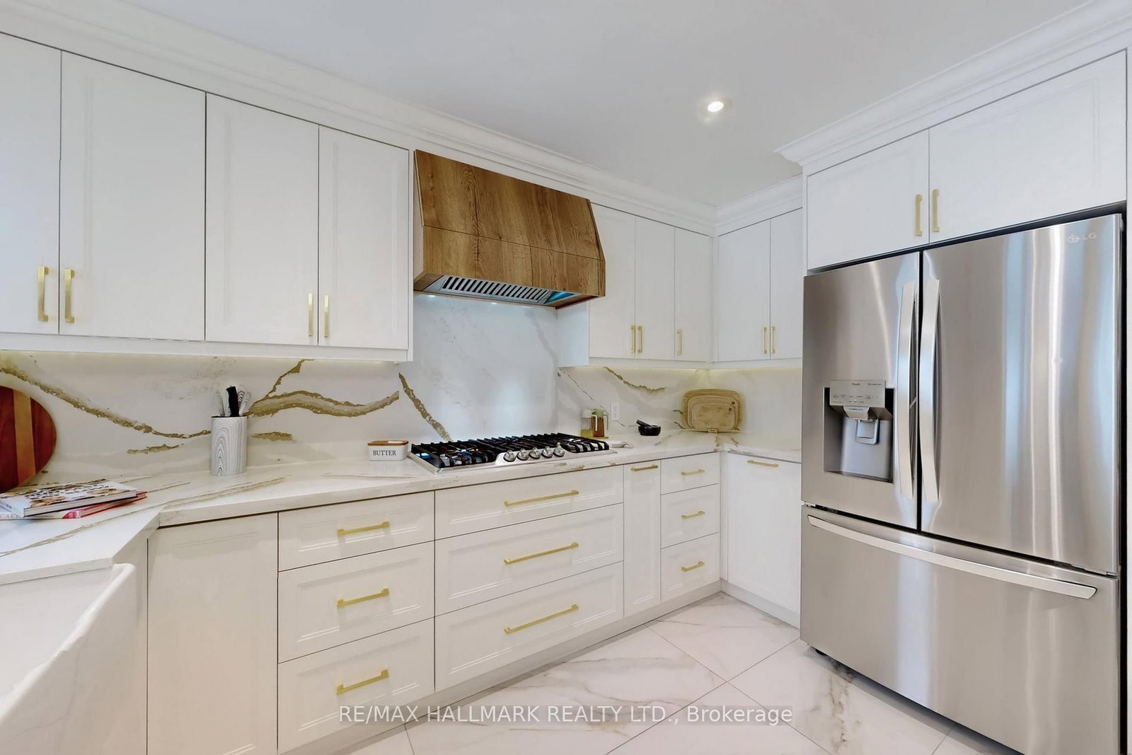 Detached House for sale at 49 Sonley Drive, Whitby, Ontario, L1R 3B7 - Taunton North - MLS: E12991342