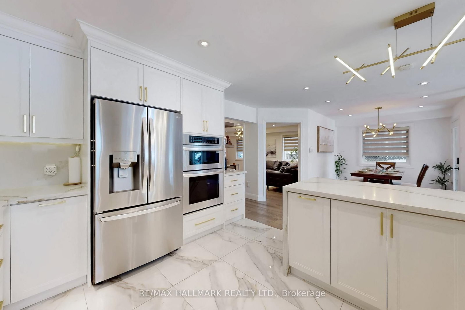 Detached House for sale at 49 Sonley Drive, Whitby, Ontario, L1R 3B7 - Taunton North - MLS: E12991342