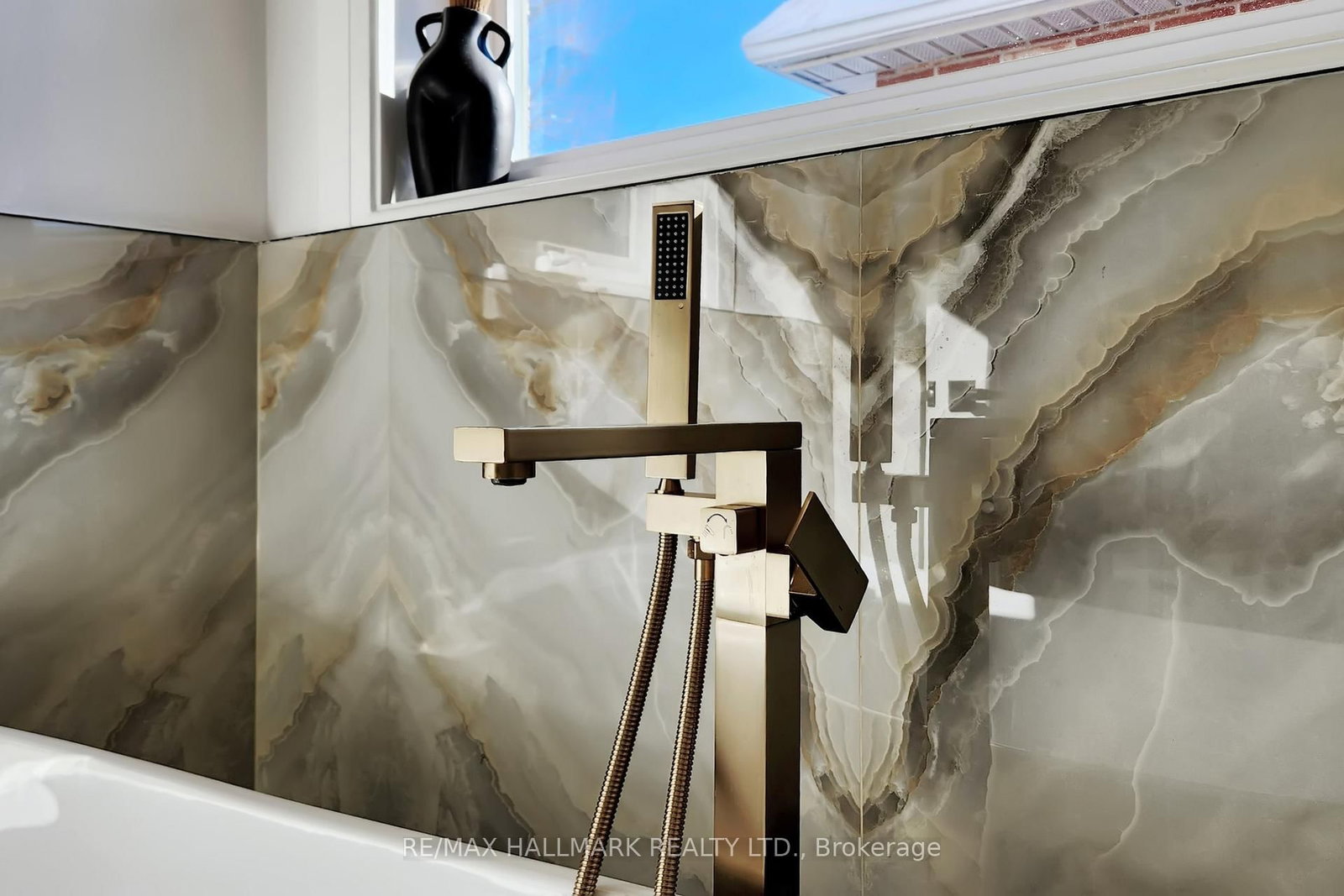 Detached House for sale at 49 Sonley Drive, Whitby, Ontario, L1R 3B7 - Taunton North - MLS: E12991342