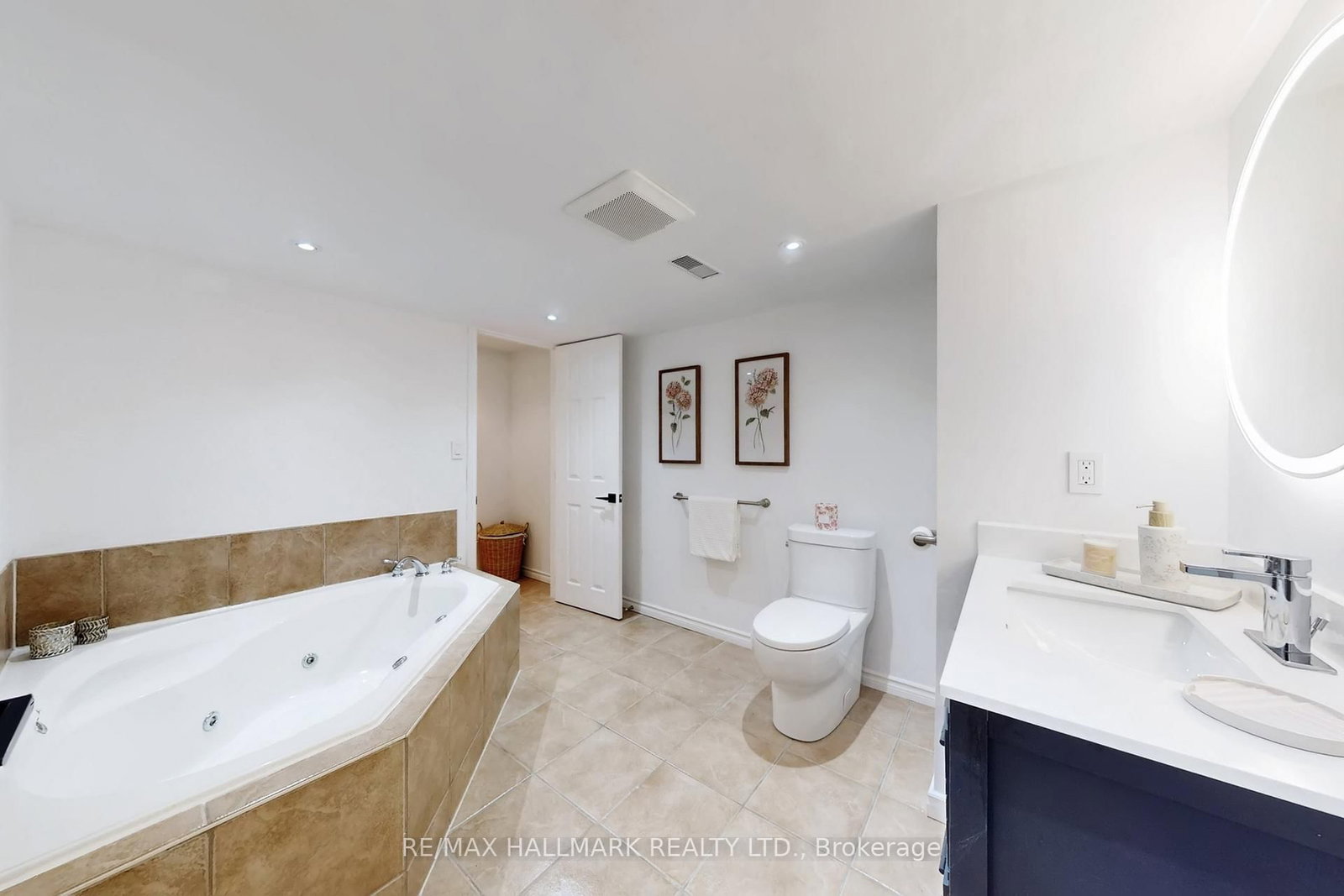 Detached House for sale at 49 Sonley Drive, Whitby, Ontario, L1R 3B7 - Taunton North - MLS: E12991342