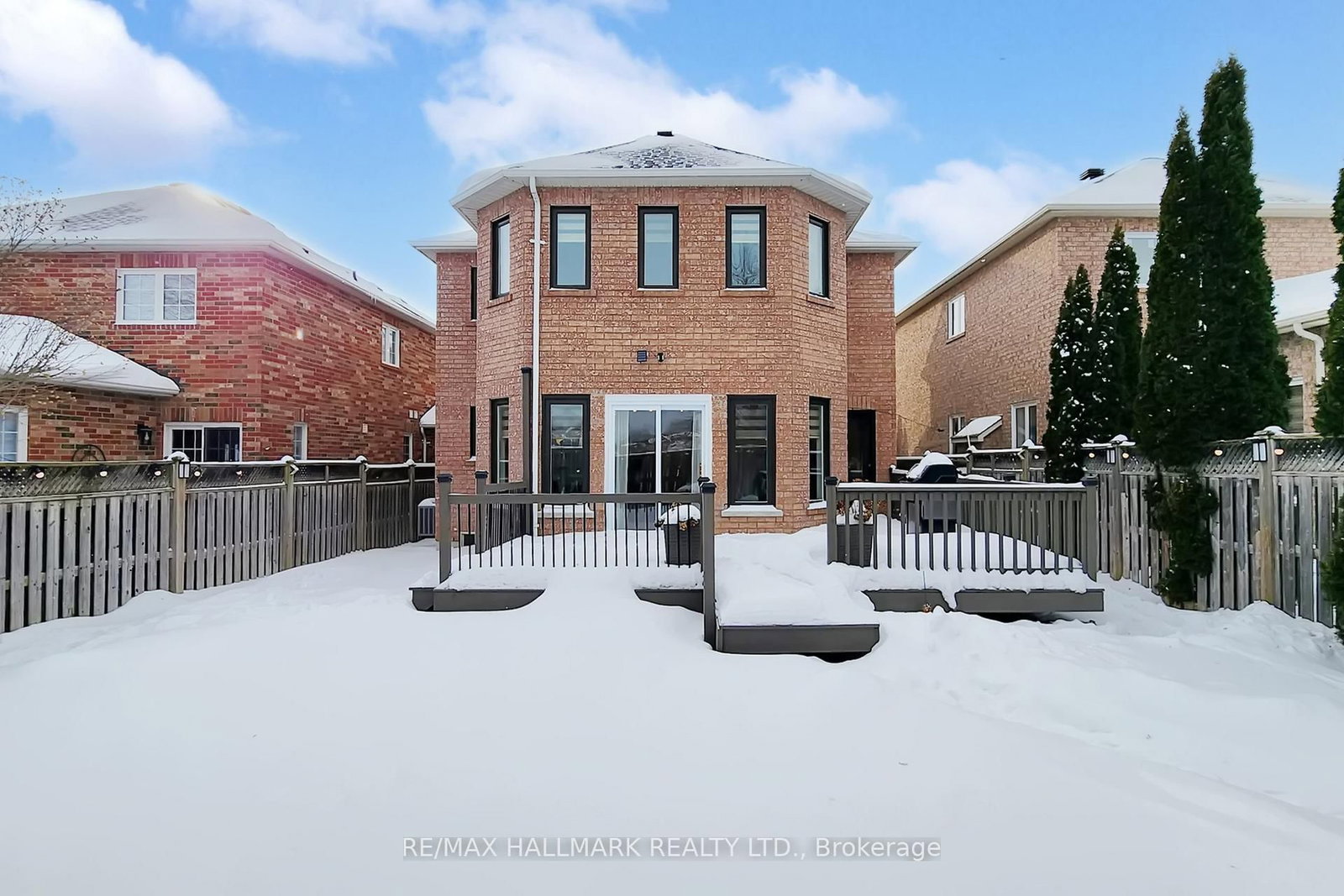 Detached House for sale at 49 Sonley Drive, Whitby, Ontario, L1R 3B7 - Taunton North - MLS: E12991342