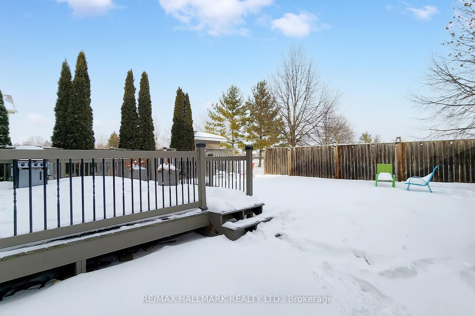 Detached House for sale at 49 Sonley Drive, Whitby, Ontario, L1R 3B7 - Taunton North - MLS: E12991342