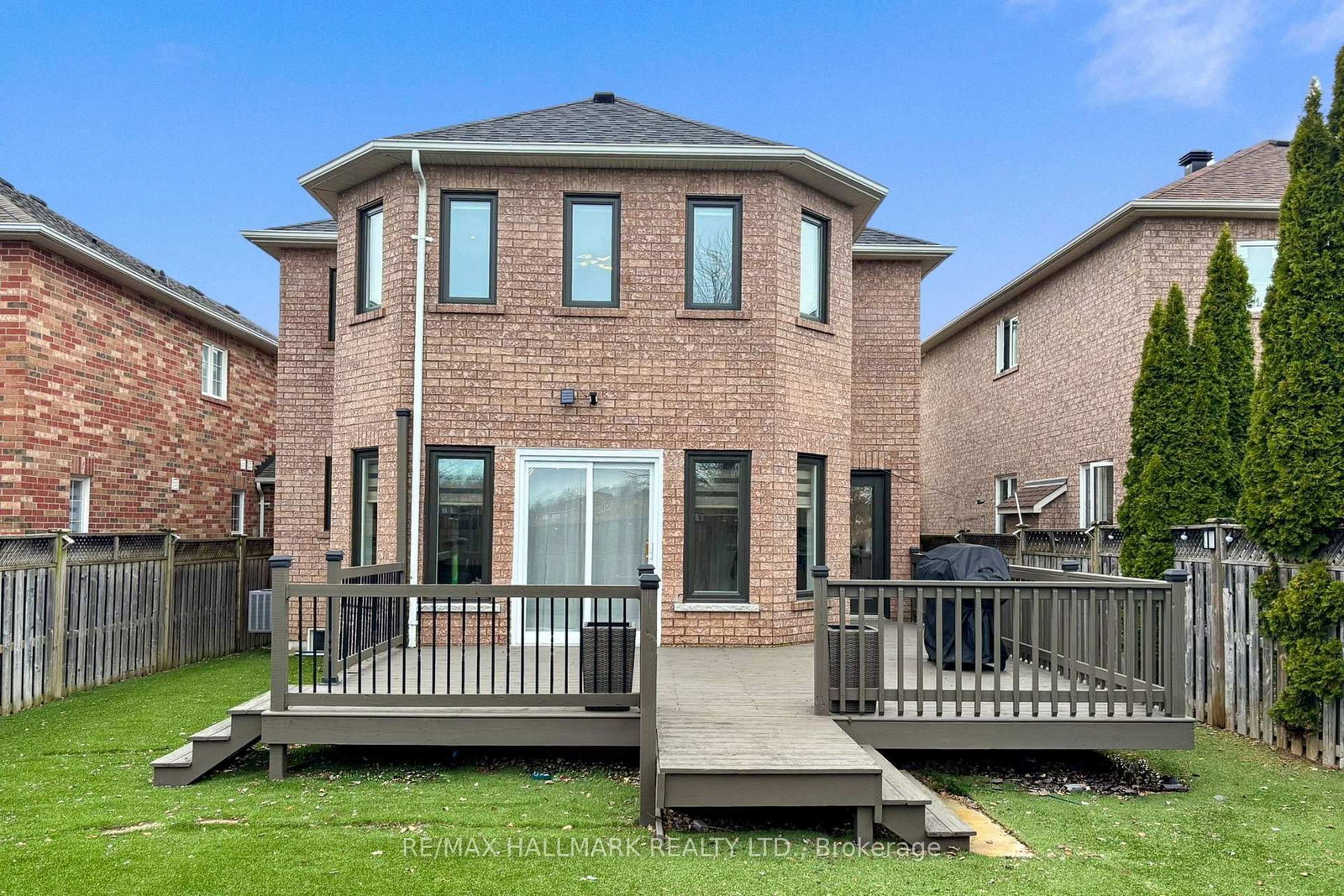 Detached House for sale at 49 Sonley Drive, Whitby, Ontario, L1R 3B7 - Taunton North - MLS: E12991342