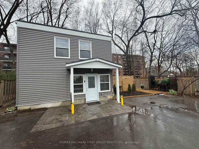 Unit B - 33 Lincoln Street