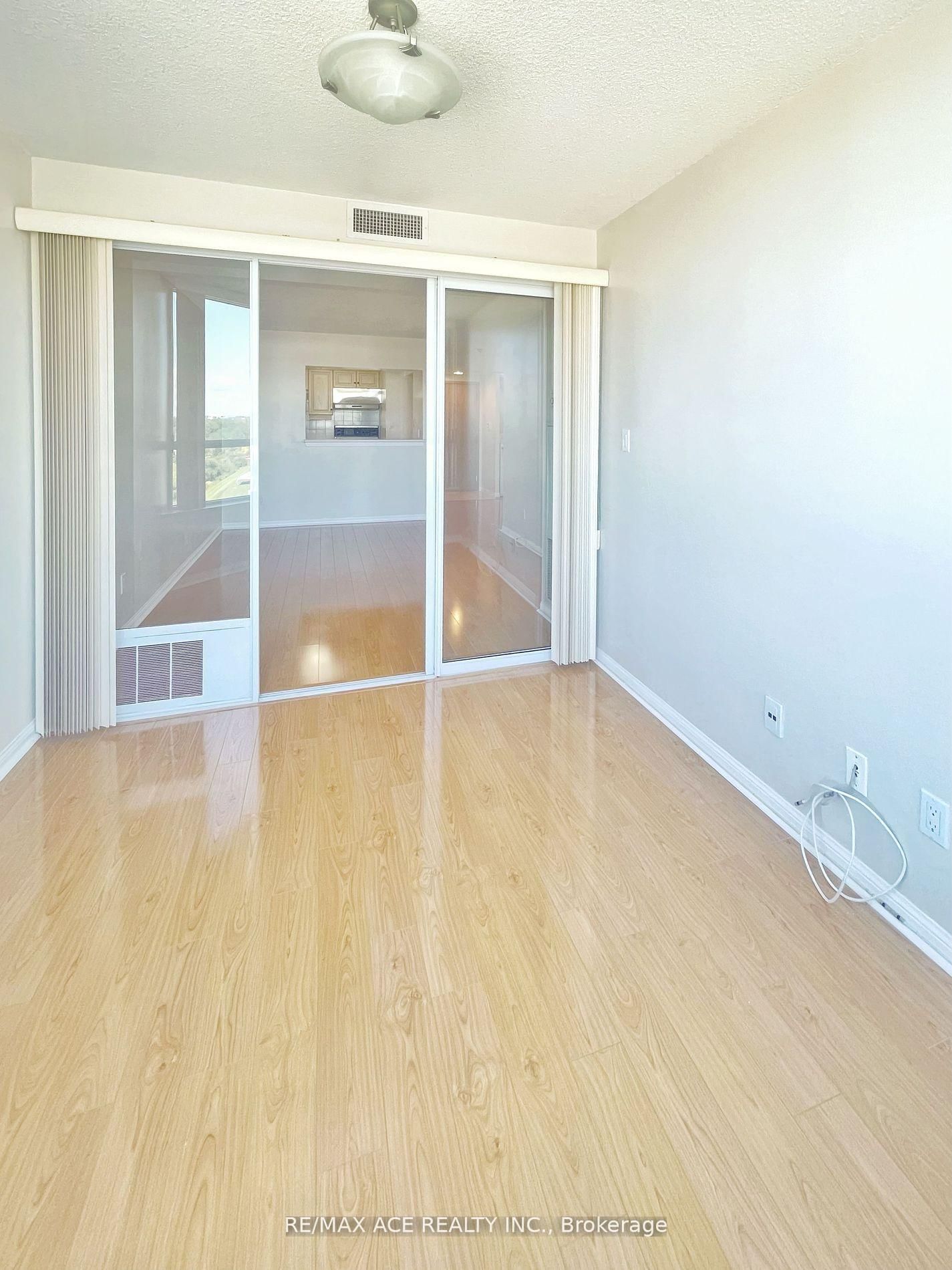 88 Corporate Drive, Unit 615 - Photo 15