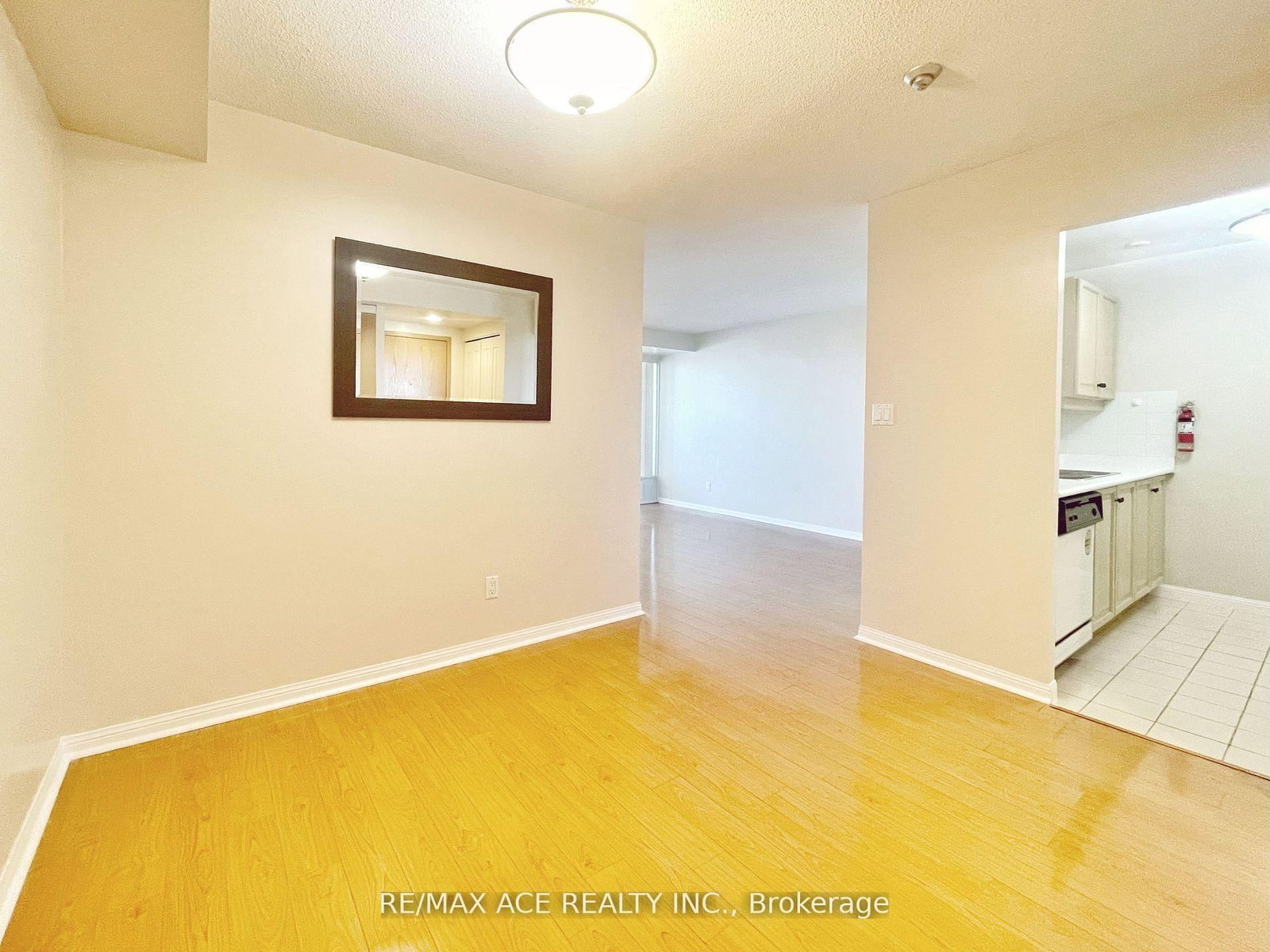 88 Corporate Drive, Unit 615 - Photo 5