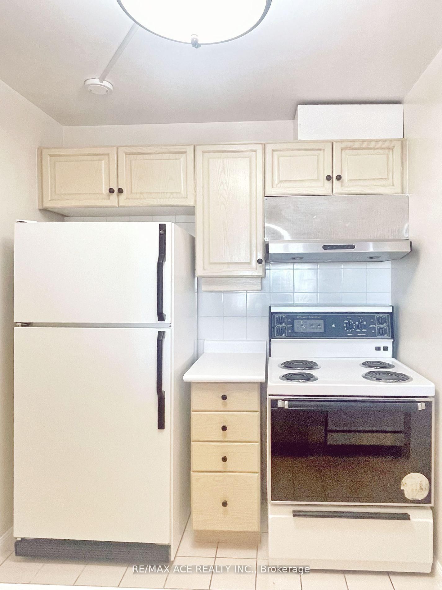 88 Corporate Drive, Unit 615 - Photo 7