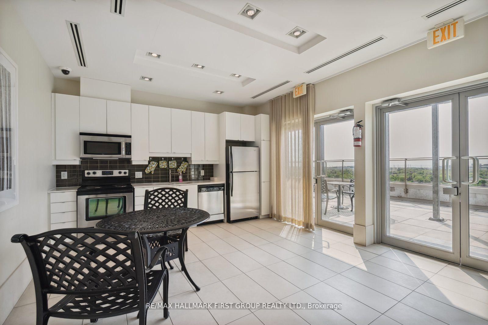 1215 Bayly Street, Unit 1304 - Photo 32