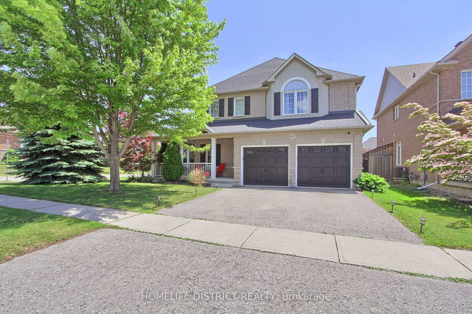 847 Greenleaf Gate • Oshawa, ON photo 6