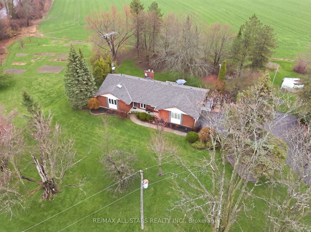 2407 Ashbridge Road