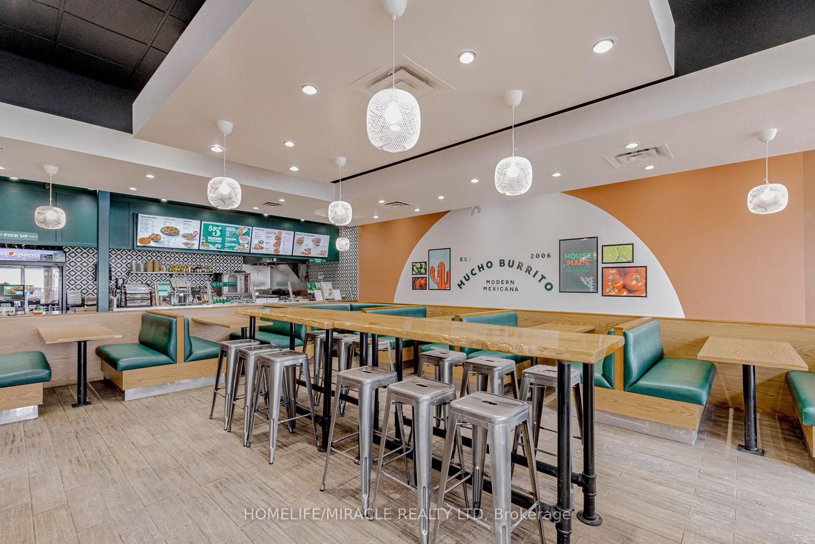 320 Harwood Avenue S, Unit 2 - Photo 14