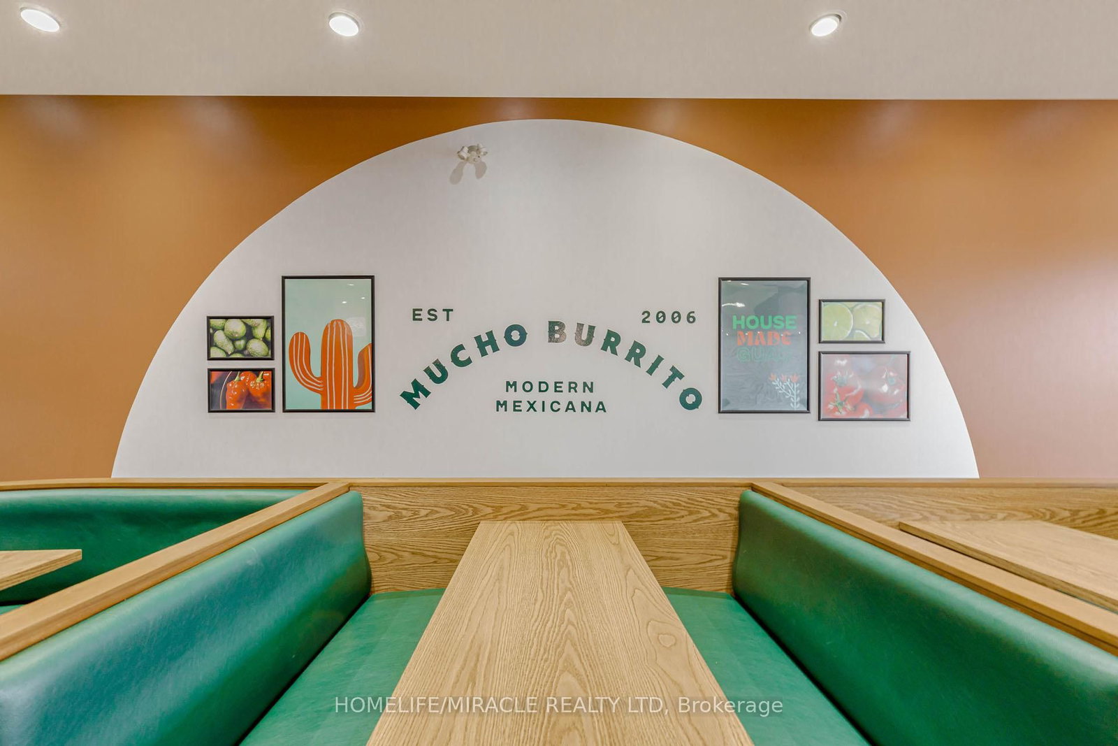 320 Harwood Avenue S, Unit 2 - Photo 18