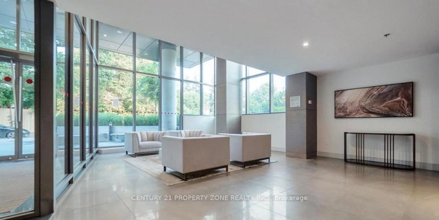 303 - 90 Glen Everest Road