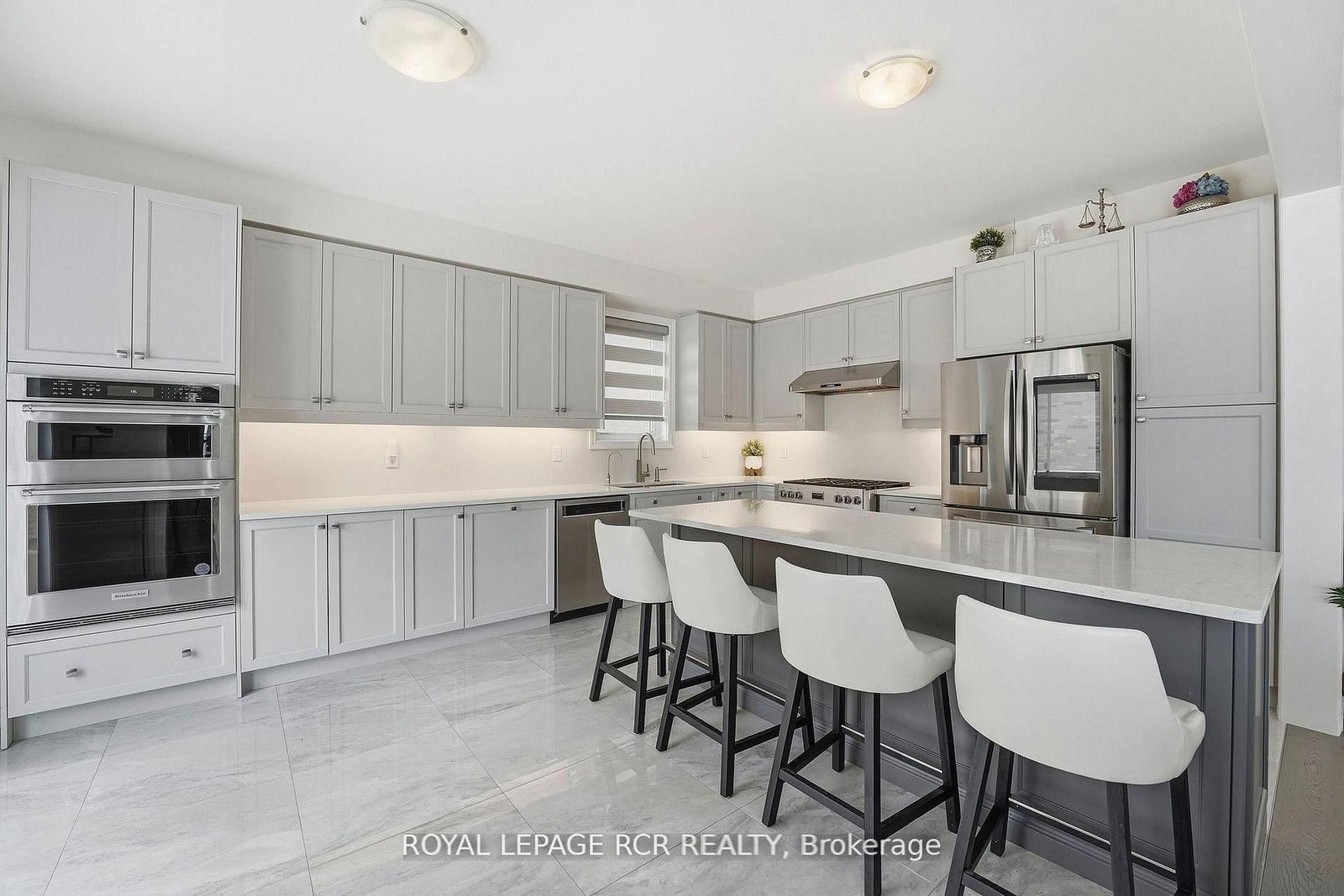 Detached House for sale at 20 Morley Crescent, Whitby, Ontario, L1R 0P1 - Rolling Acres - MLS: E12991632