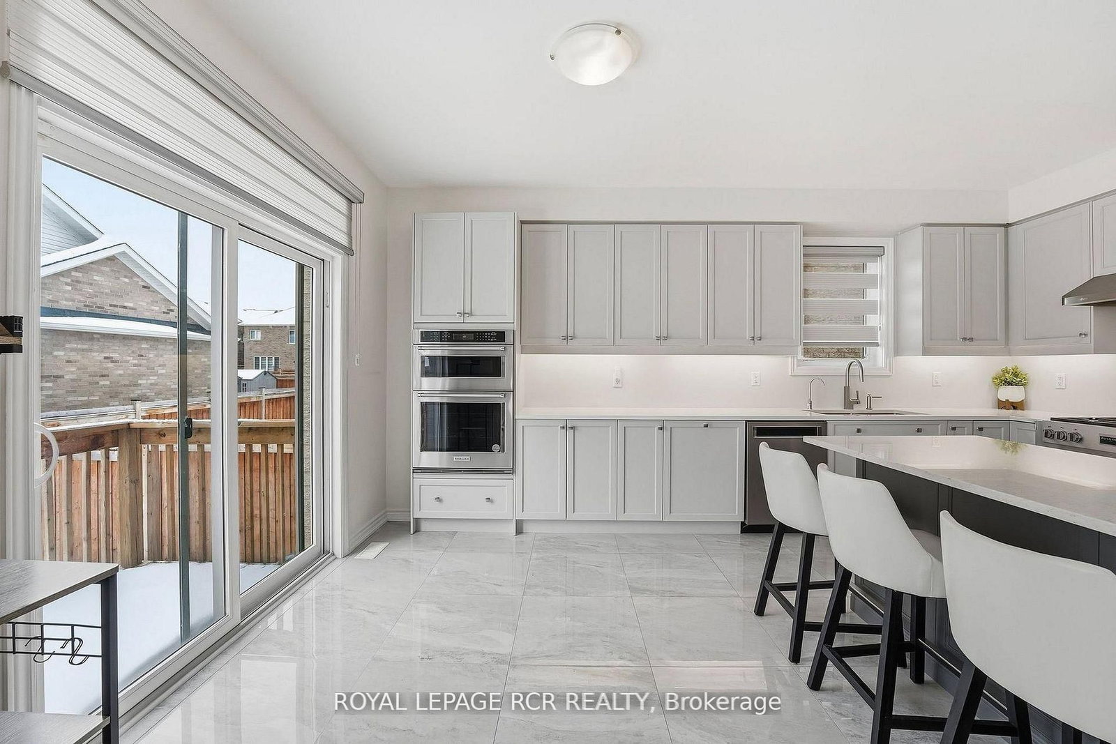 Detached House for sale at 20 Morley Crescent, Whitby, Ontario, L1R 0P1 - Rolling Acres - MLS: E12991632