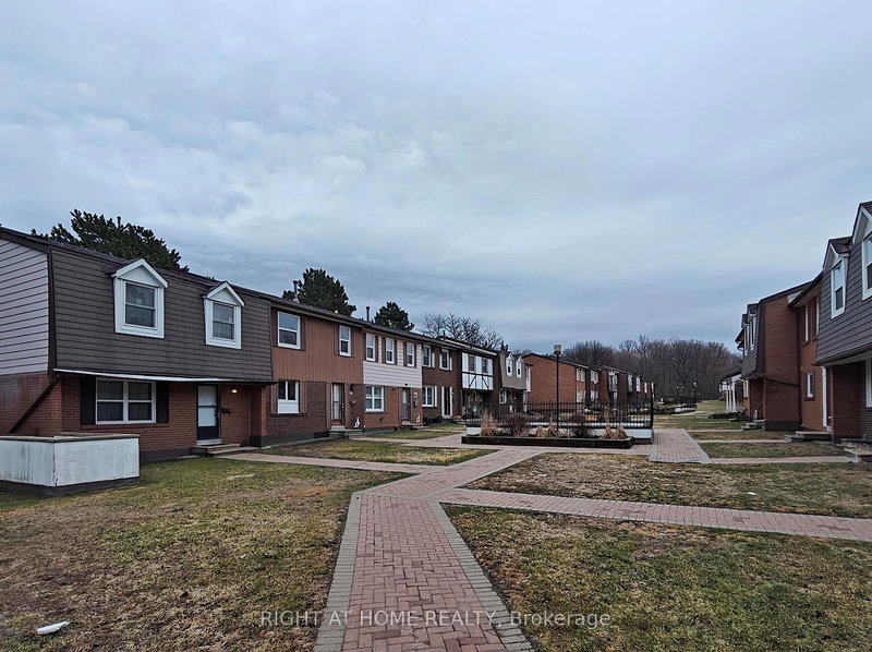 61 - 15 Brimwood Blvd, Toronto, M1V 1E1 | Image 3