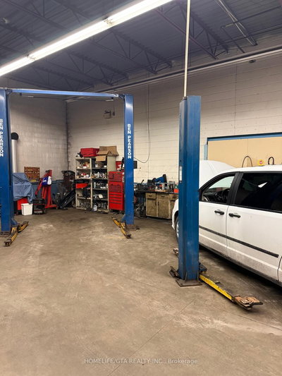 2 - 711 Finley Ave | Ajax | Image