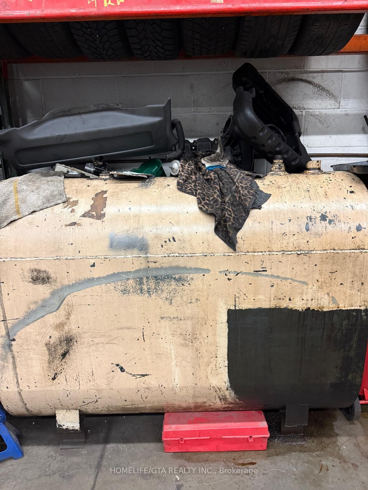 711 Finley Avenue, Unit 2 - Photo 25