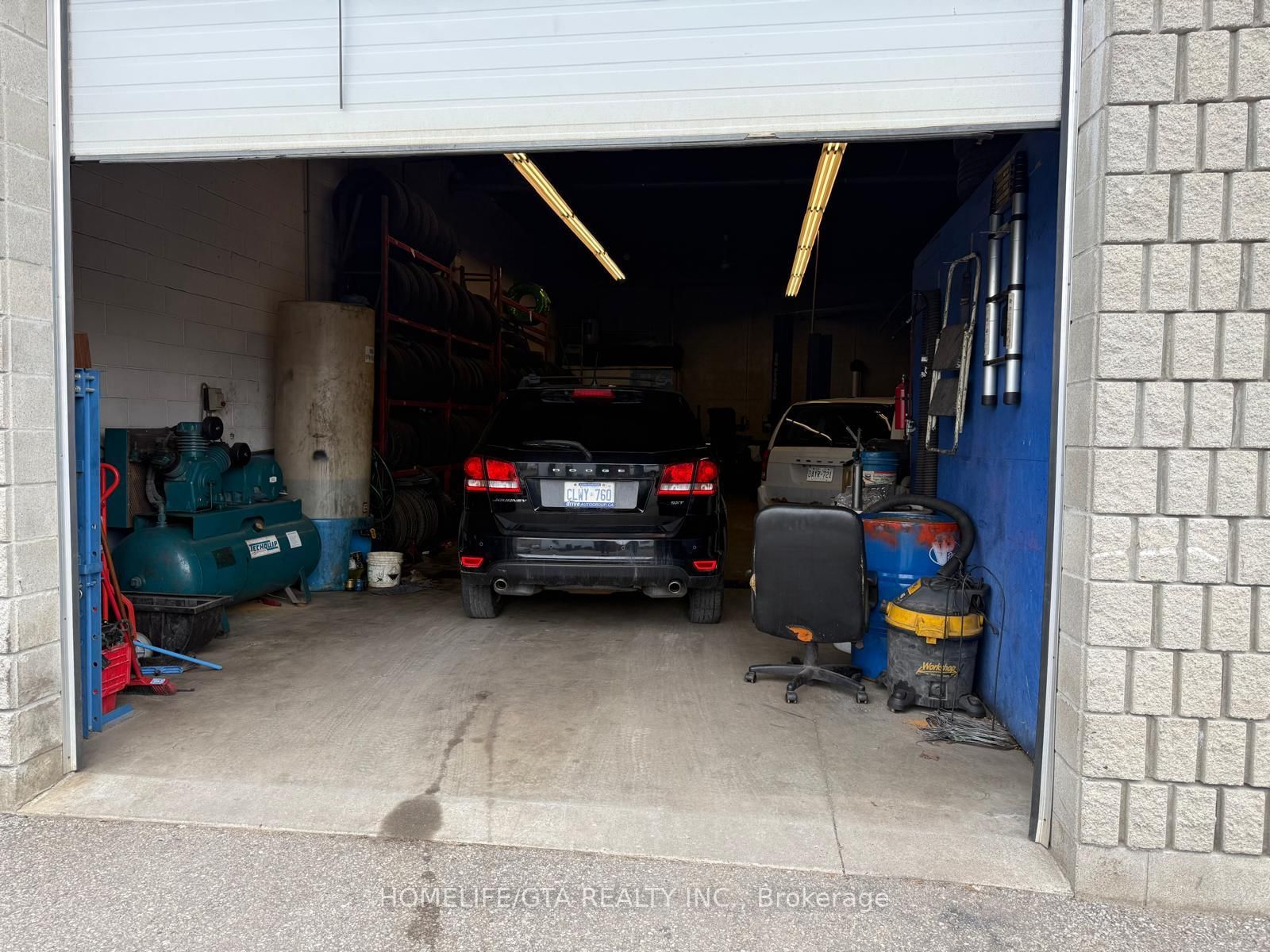 711 Finley Avenue, Unit 2 - Photo 27