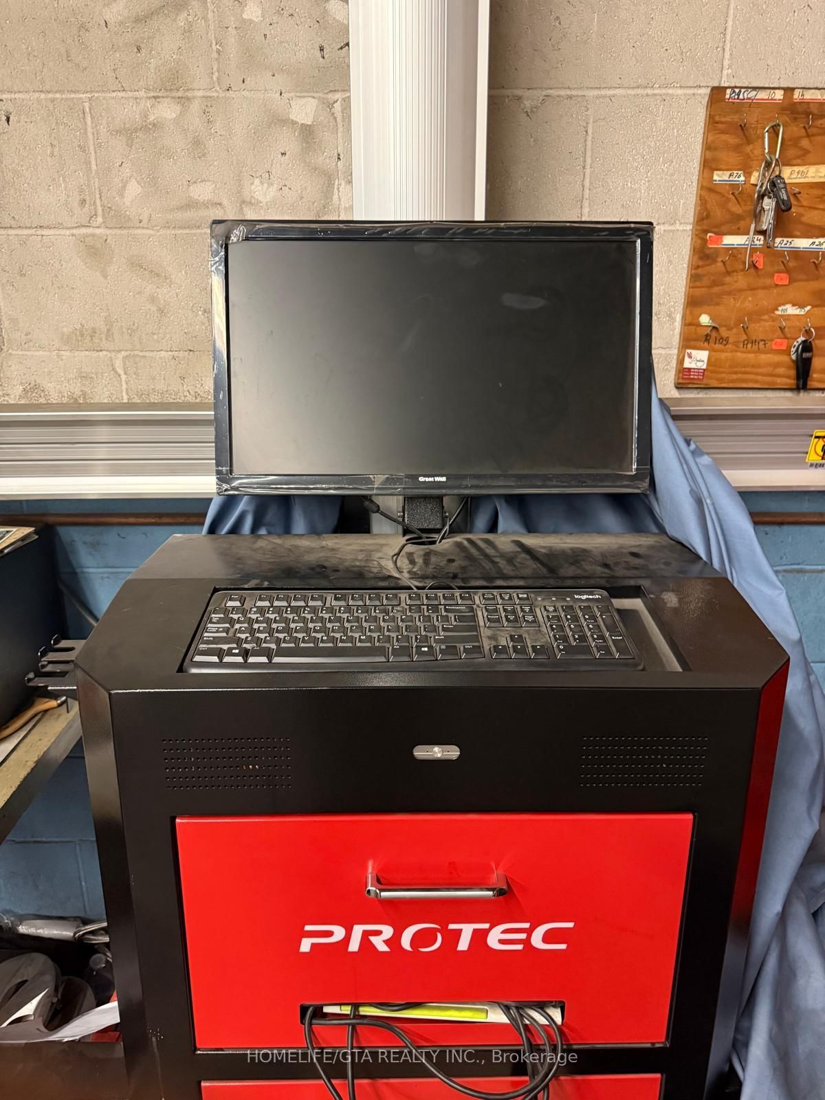 711 Finley Avenue, Unit 2 - Photo 5