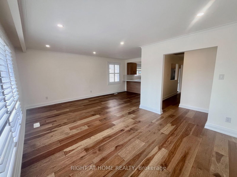 22 Frolick Cres, Toronto, M1G 3E7 | Image 3