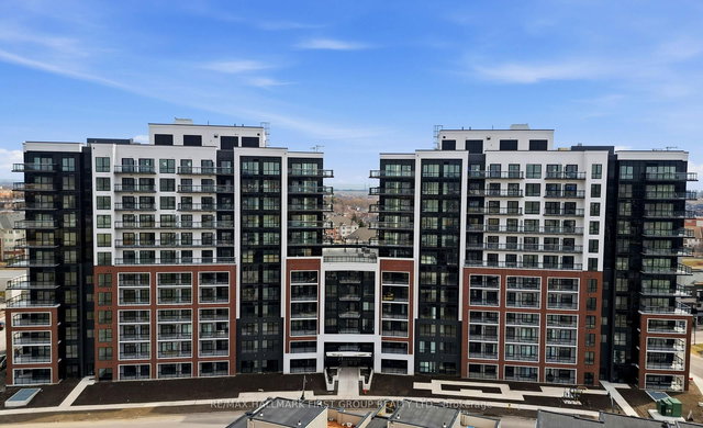 715 - 51 Clarington Street