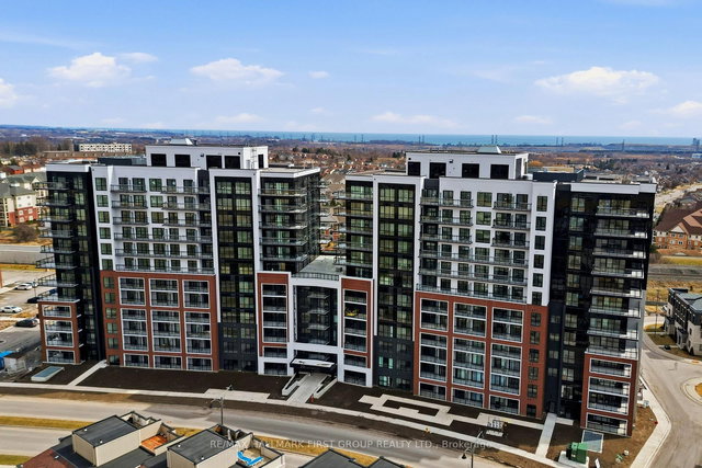 715 - 51 Clarington Street