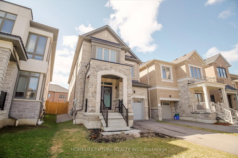 27 Ogston Cres, Whitby, L1P 0H3 | Image 2