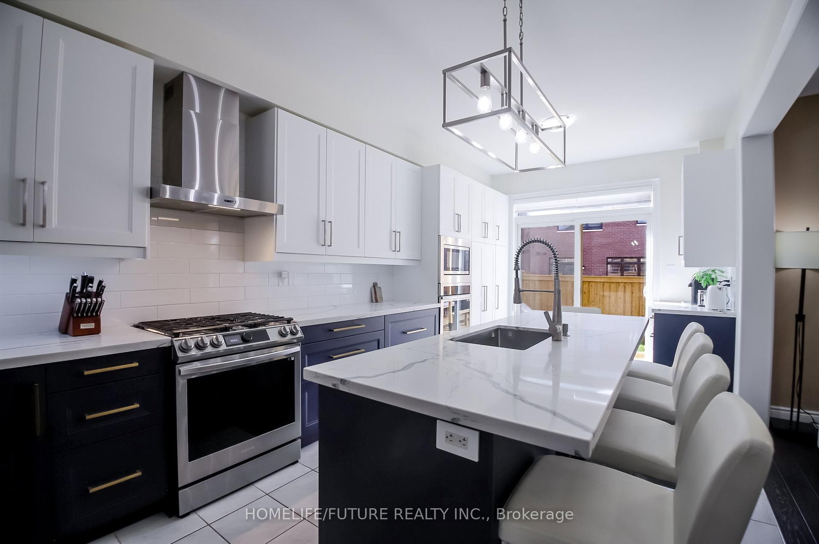 Detached House for sale at 27 Ogston Crescent, Whitby, Ontario, L1P 0H3 - Rural Whitby - MLS: E12992196