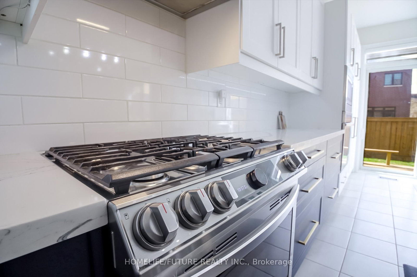 Detached House for sale at 27 Ogston Crescent, Whitby, Ontario, L1P 0H3 - Rural Whitby - MLS: E12992196