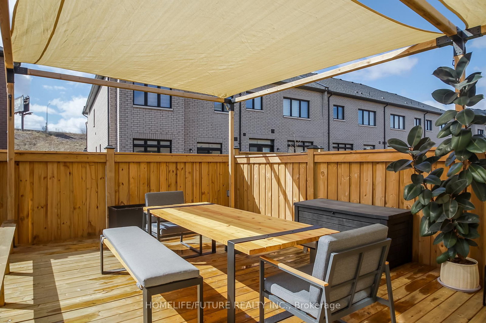 Detached House for sale at 27 Ogston Crescent, Whitby, Ontario, L1P 0H3 - Rural Whitby - MLS: E12992196