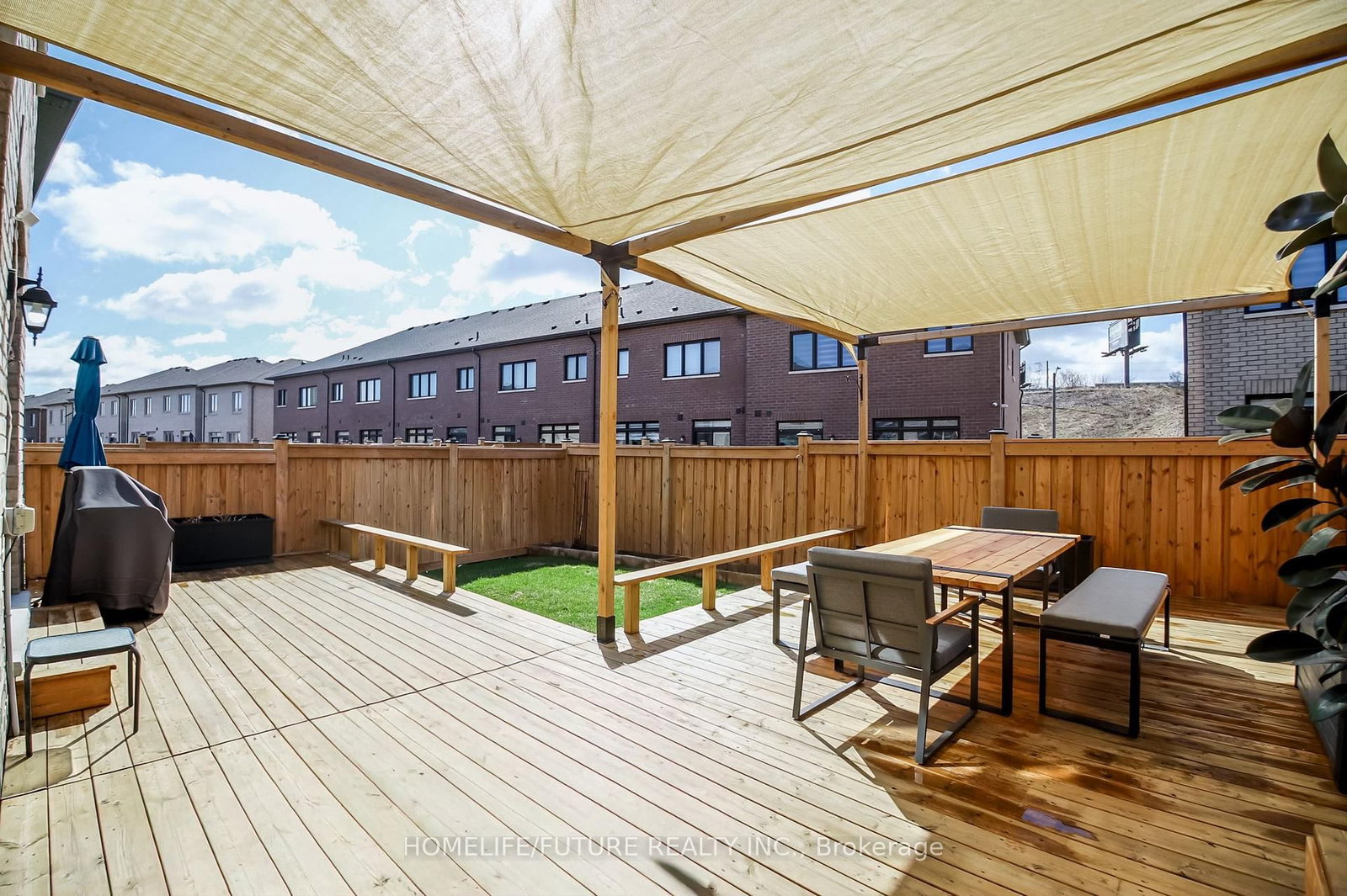 Detached House for sale at 27 Ogston Crescent, Whitby, Ontario, L1P 0H3 - Rural Whitby - MLS: E12992196