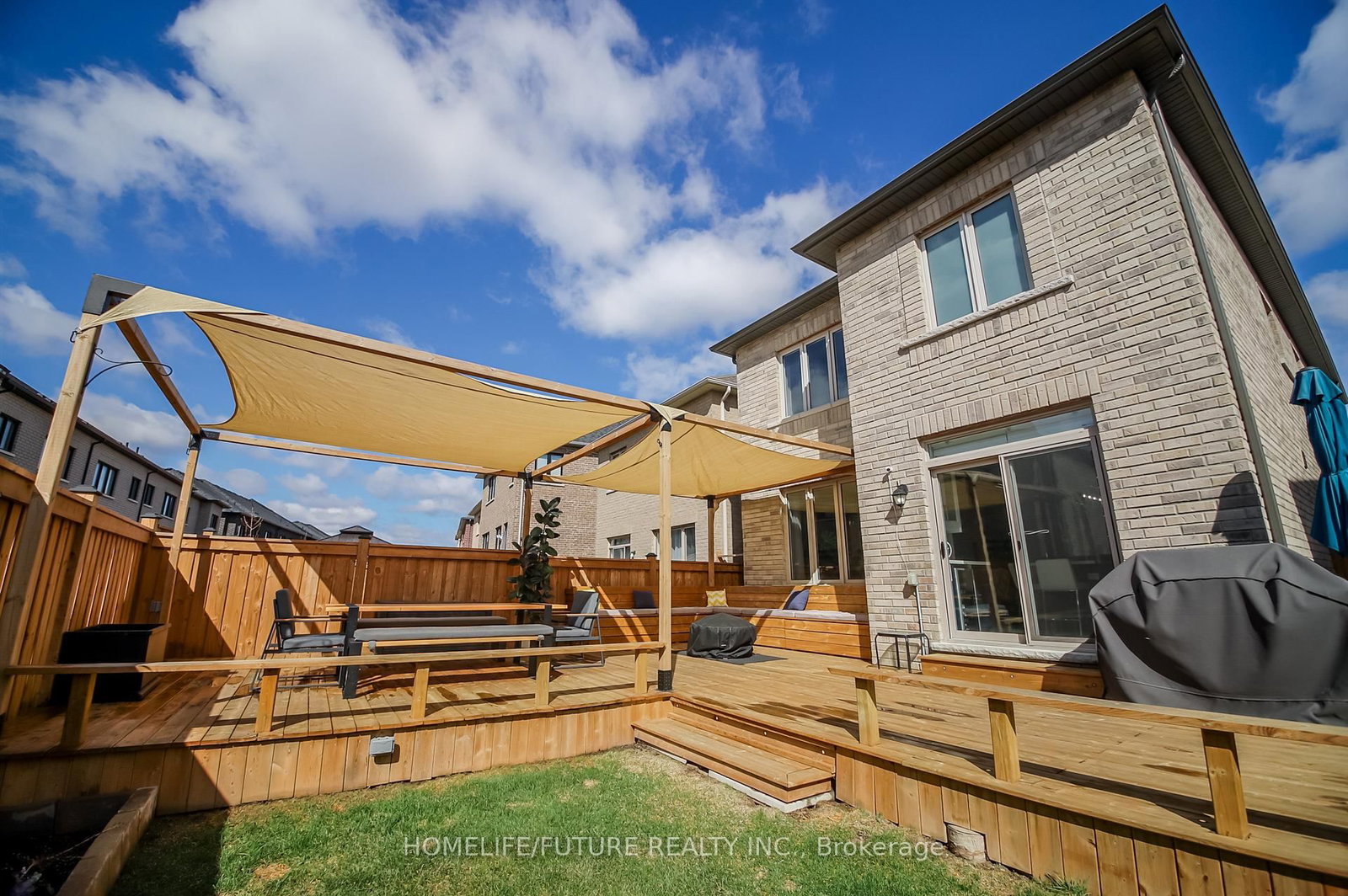 Detached House for sale at 27 Ogston Crescent, Whitby, Ontario, L1P 0H3 - Rural Whitby - MLS: E12992196