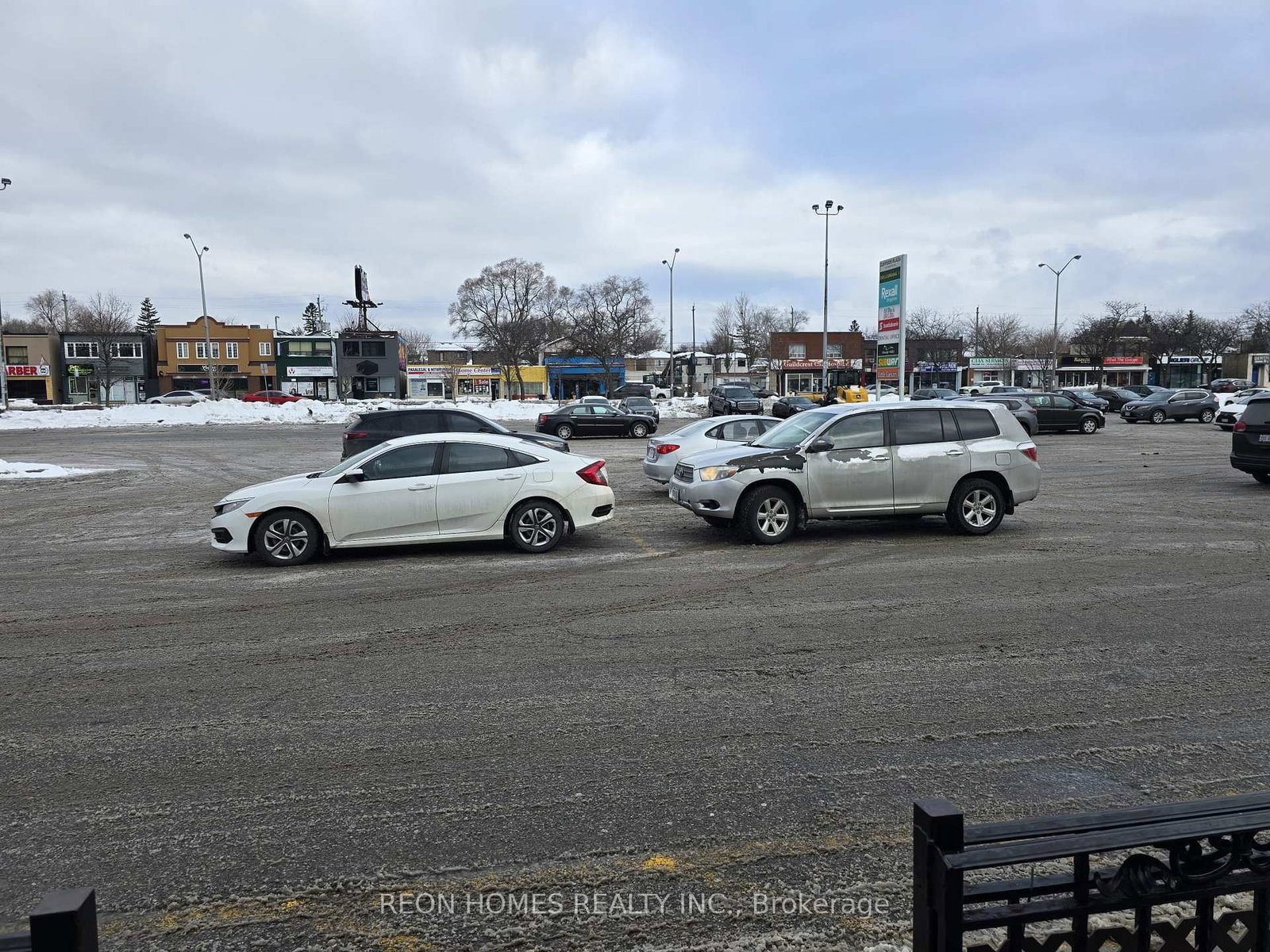 2459 Kingston Road - Photo 14