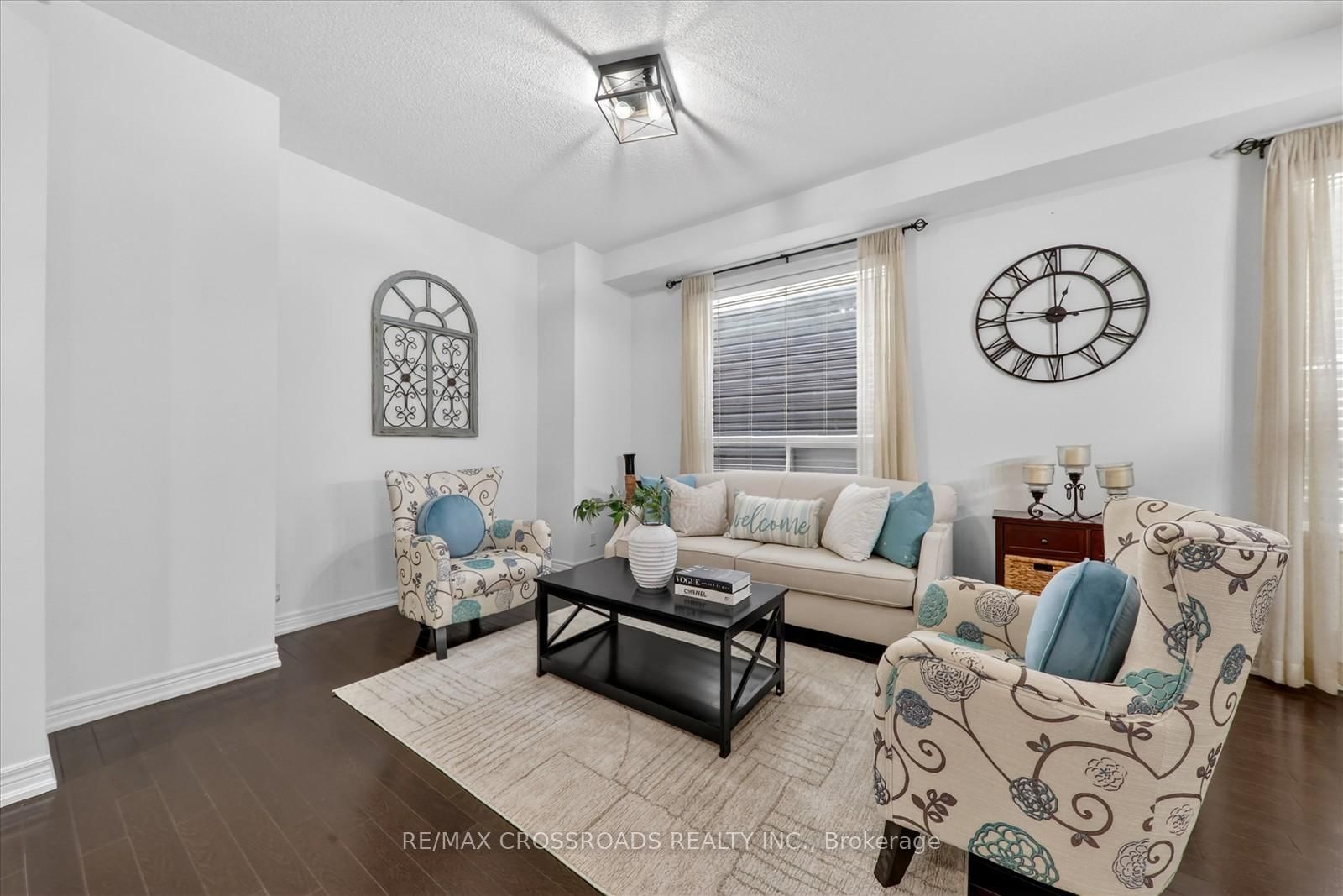 98 Britannia Avenue E - Photo 10