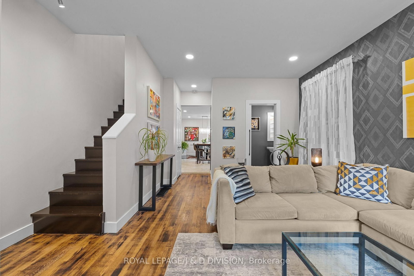 Detached House for sale at 71 Madelaine Avenue, Toronto, Ontario, M1L 2X6 - Oakridge - MLS: E12992424