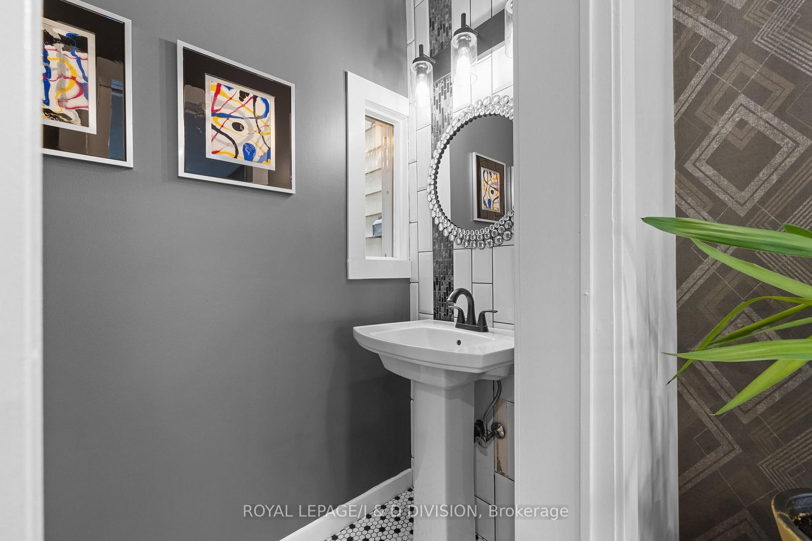 Detached House for sale at 71 Madelaine Avenue, Toronto, Ontario, M1L 2X6 - Oakridge - MLS: E12992424