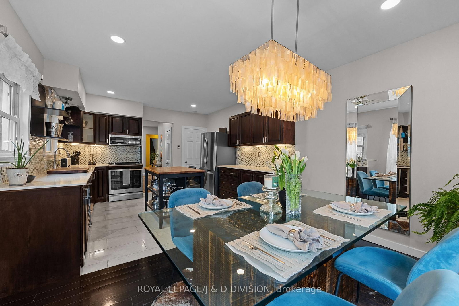 Detached House for sale at 71 Madelaine Avenue, Toronto, Ontario, M1L 2X6 - Oakridge - MLS: E12992424