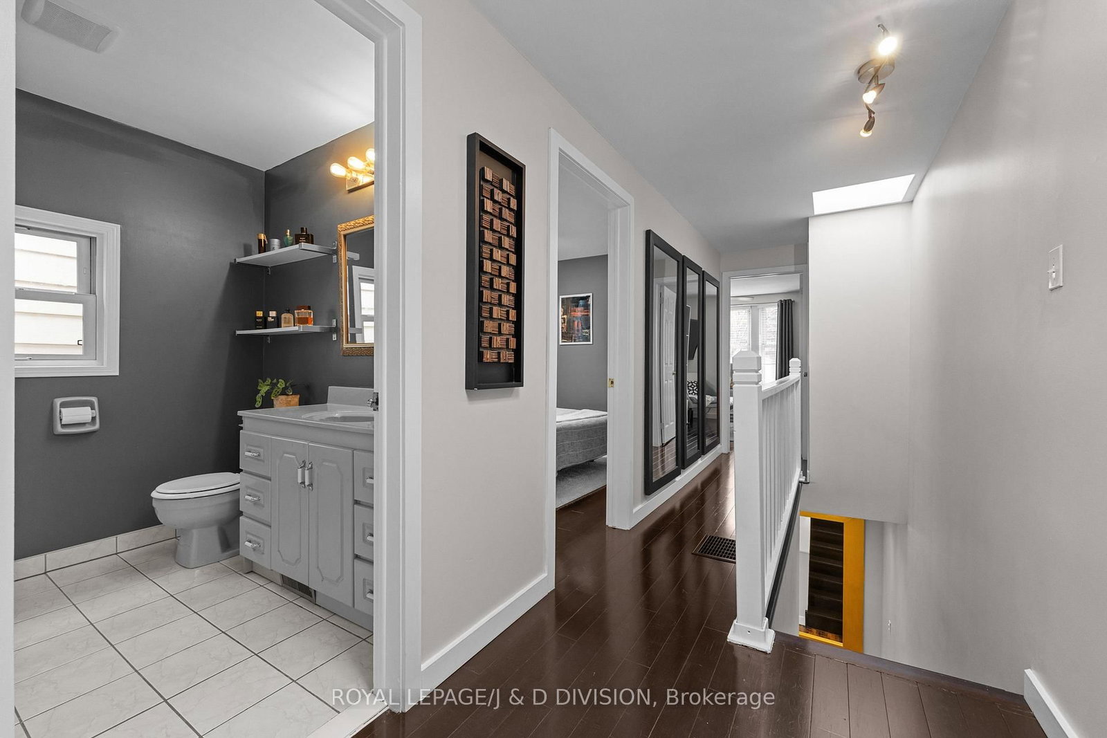 Detached House for sale at 71 Madelaine Avenue, Toronto, Ontario, M1L 2X6 - Oakridge - MLS: E12992424