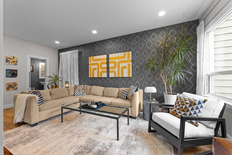 71 Madelaine Ave, Toronto, M1L 2X6 | Image 3