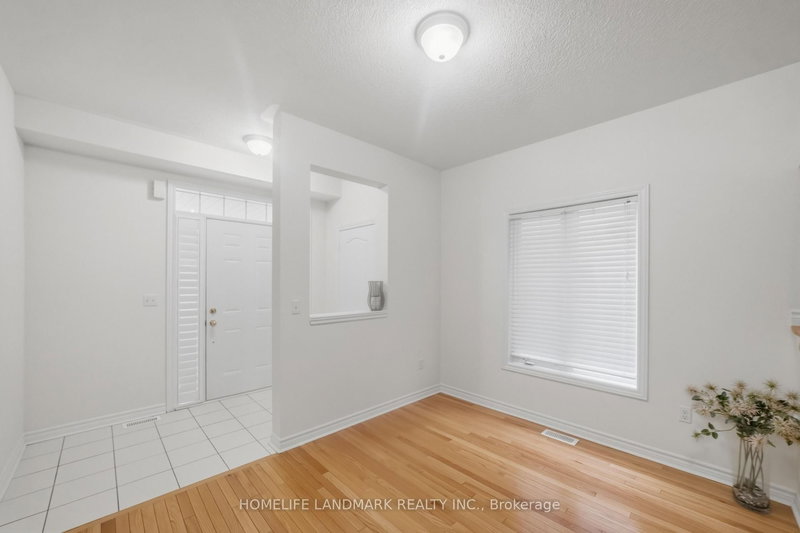 1712 Carousel Dr, Pickering, L1X 0C1 | Image 2